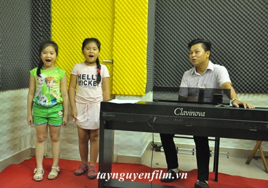 khóa dạy thanh nhạc cho trẻ em