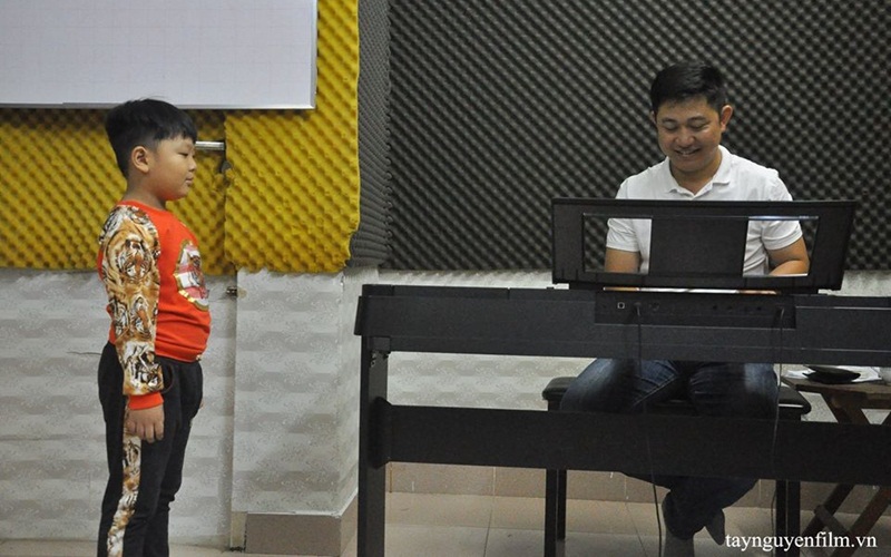 Khóa học hát cho bé hè 2020