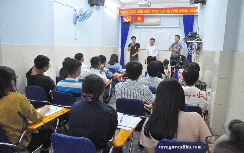 lớp học MCbuổi tối