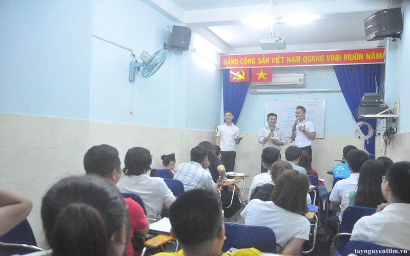 Lớp học MC sự kiện hội thảo tháng 8