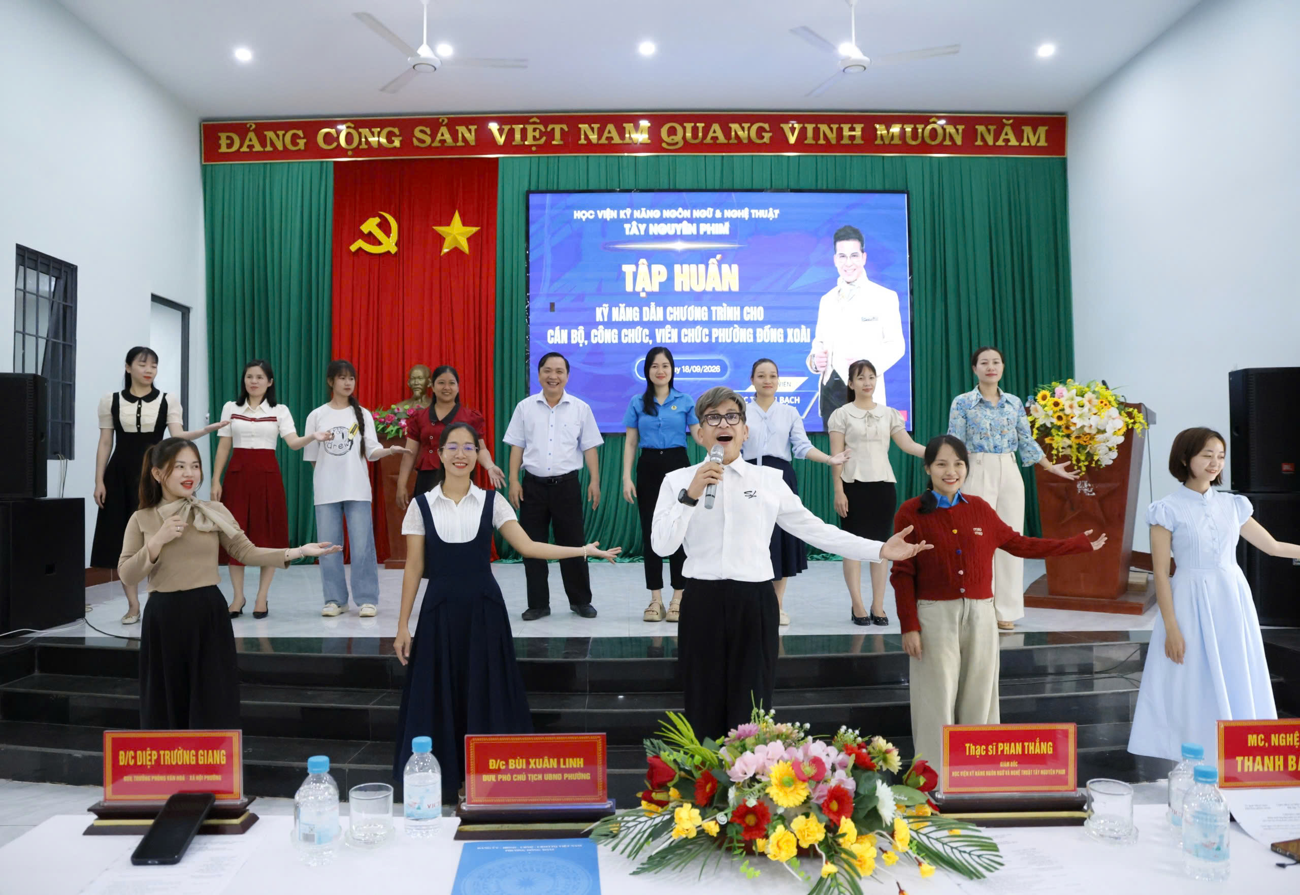 khoa-dao-tao-truyen-thong-thuong-hieu-tai-tphcm