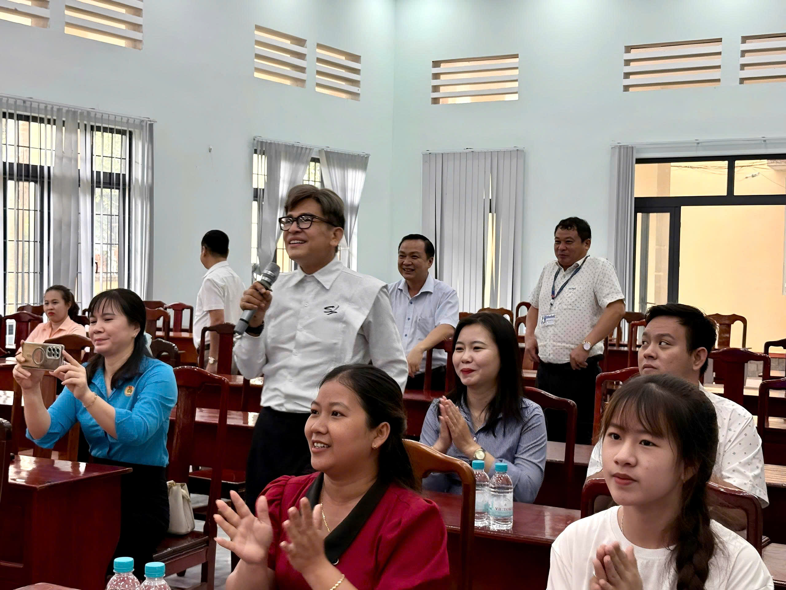 khoa-hoc-ky-nang-huan-luyen-nhan-vien